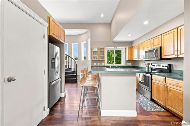 1255 Paul Boulevard, Lake Orion, MI 48362