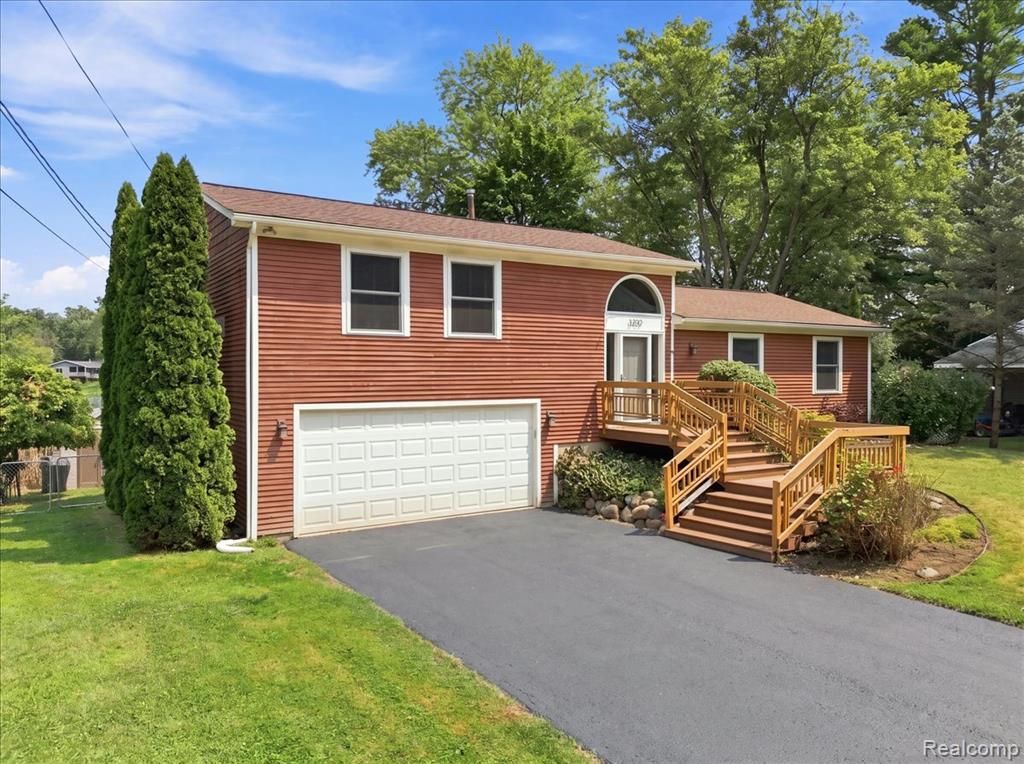 1255 Paul Boulevard, Lake Orion, MI 48362