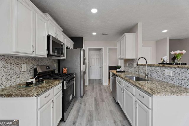 599 Shadow Valley Court, Lithonia, GA 30058