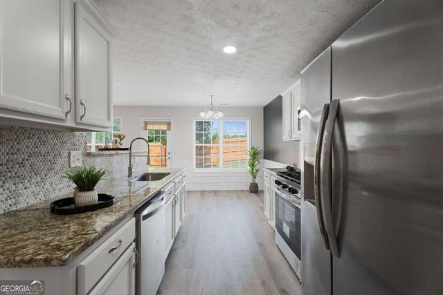 599 Shadow Valley Court, Lithonia, GA 30058