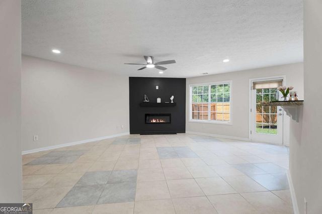 599 Shadow Valley Court, Lithonia, GA 30058
