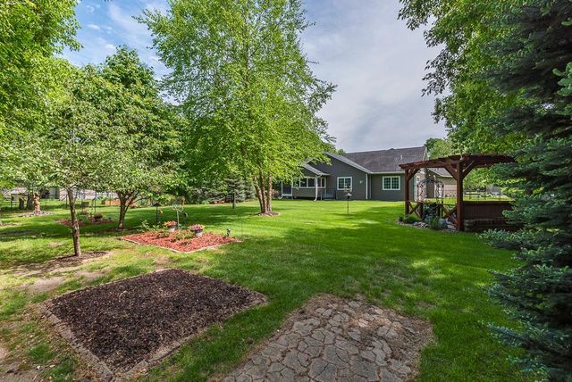 6064 Fairfax Road, Baxter, MN 56425