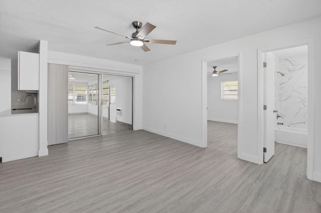 703 SW 18th Street, Boynton Beach, FL 33426