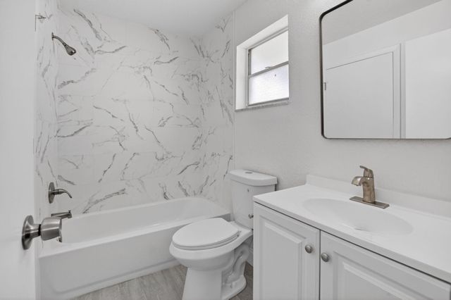 703 SW 18th Street, Boynton Beach, FL 33426