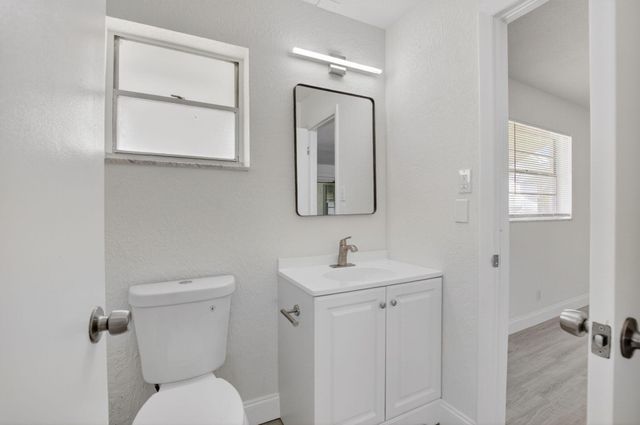 703 SW 18th Street, Boynton Beach, FL 33426