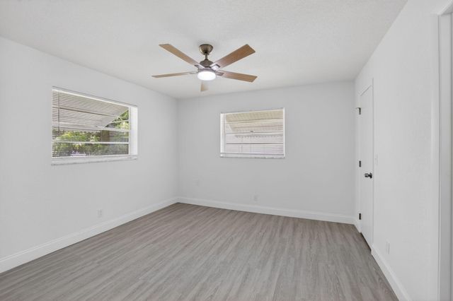 703 SW 18th Street, Boynton Beach, FL 33426