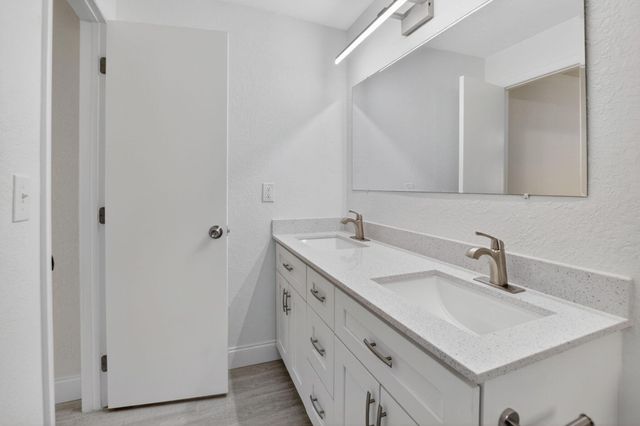 703 SW 18th Street, Boynton Beach, FL 33426