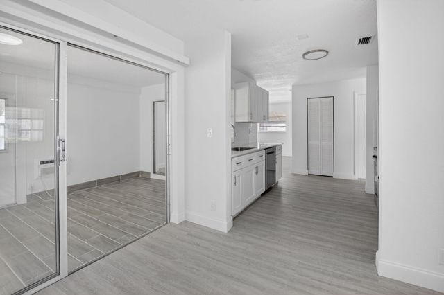 703 SW 18th Street, Boynton Beach, FL 33426