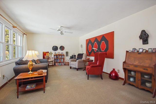 82 Sleight Plass Road, Poughkeepsie, NY 12603