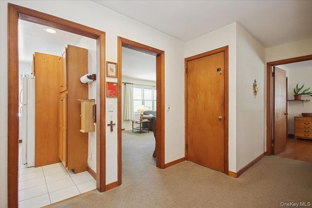 82 Sleight Plass Road, Poughkeepsie, NY 12603