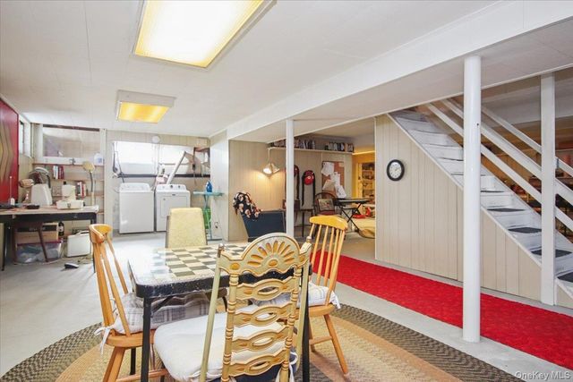 82 Sleight Plass Road, Poughkeepsie, NY 12603