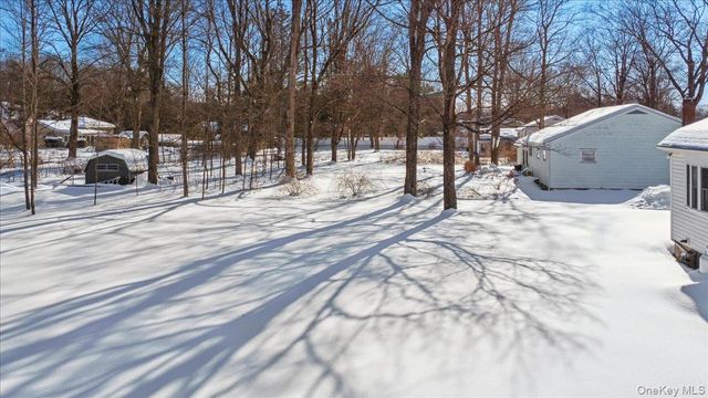 82 Sleight Plass Road, Poughkeepsie, NY 12603