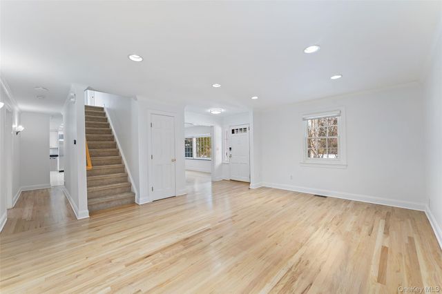 14 Wakefield Road, Scarsdale, NY 10583