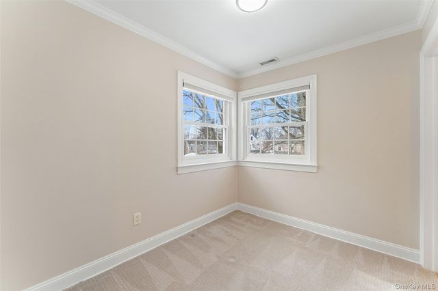 14 Wakefield Road, Scarsdale, NY 10583