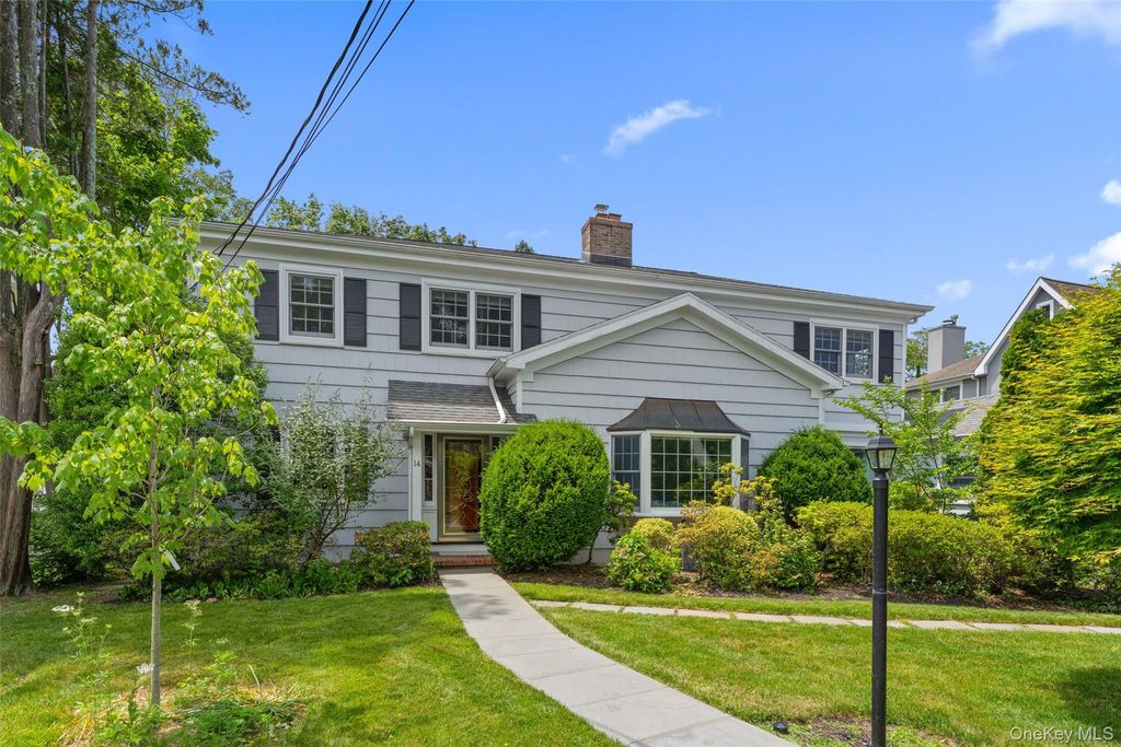14 Wakefield Road, Scarsdale, NY 10583