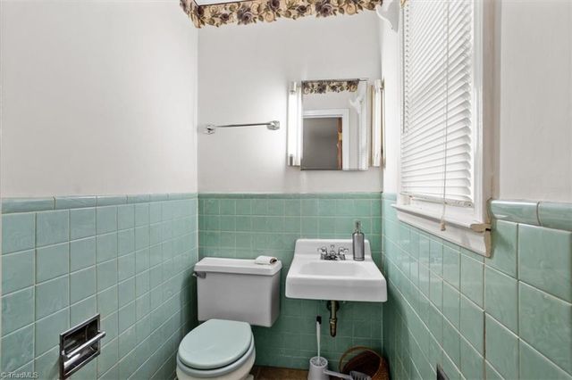 3507 Midway Acres Road, Asheboro, NC 27205