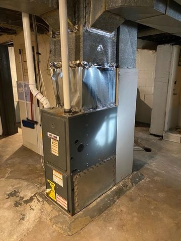 207 Hickory Way, Ellwood City, PA 16117