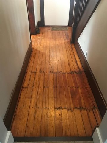 207 Hickory Way, Ellwood City, PA 16117