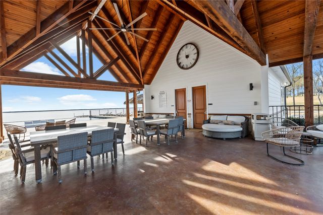 1520 Shoreline Drive, Mabank, TX 75143