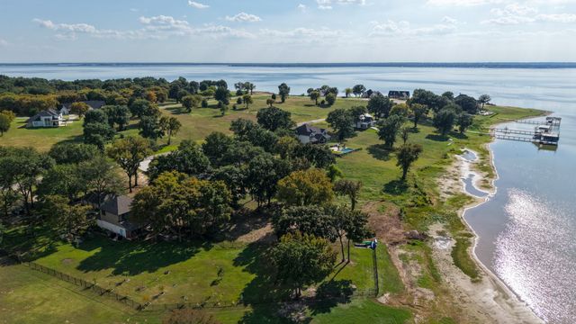 1520 Shoreline Drive, Mabank, TX 75143
