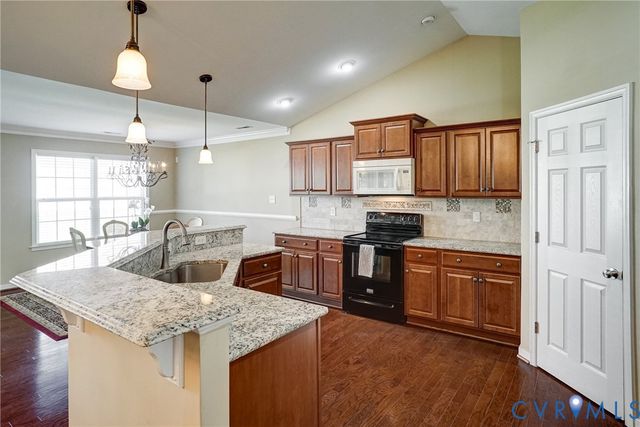 8101 Janice Ave, Mechanicsville, VA 23111