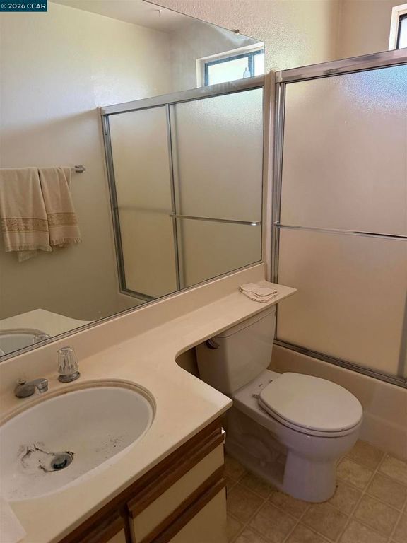 Image 7 of property listing at 836 N Villa Way, Walnut Creek, CA 94595