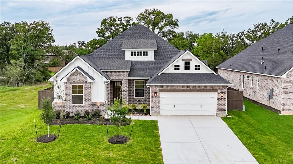 4015 Pacific Crest Way, Bryan, TX 77802 — exterior