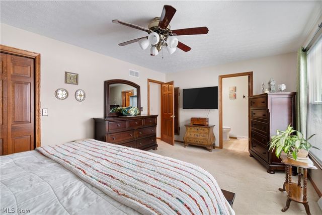 5107 Fox Ridge Dr., Green, OH 44720