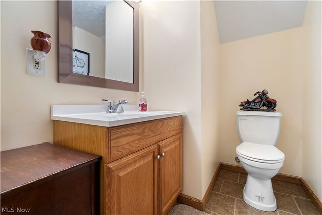 5107 Fox Ridge Dr., Green, OH 44720