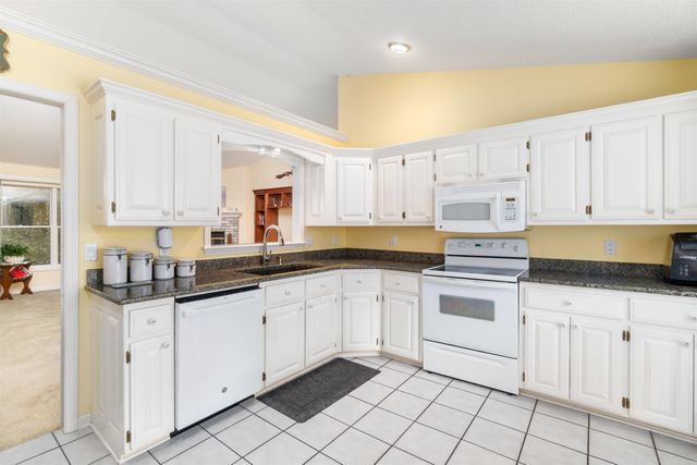 8 Fabero Lane, Hot Springs Village, AR 71909