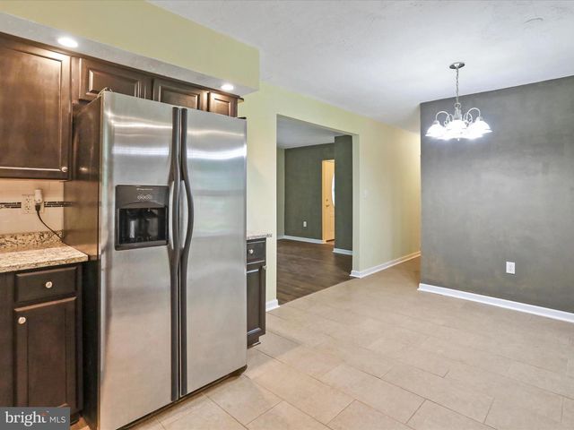 275 MOUNTAIN HEIGHTS RD, Front Royal, VA 22630