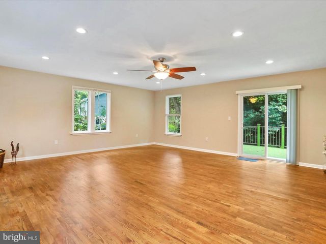 275 MOUNTAIN HEIGHTS RD, Front Royal, VA 22630