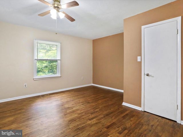 275 MOUNTAIN HEIGHTS RD, Front Royal, VA 22630
