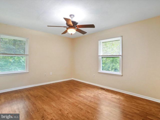 275 MOUNTAIN HEIGHTS RD, Front Royal, VA 22630