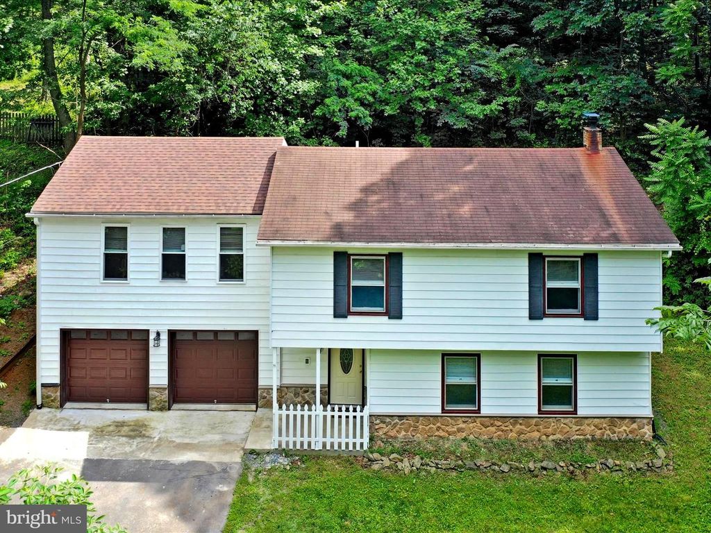 275 MOUNTAIN HEIGHTS RD, Front Royal, VA 22630