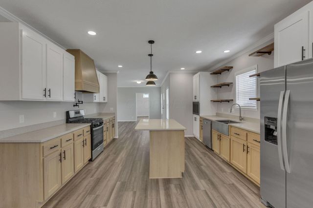216 Wood Street, Buckeye Lake, OH 43008