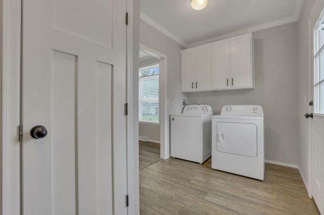 216 Wood Street, Buckeye Lake, OH 43008