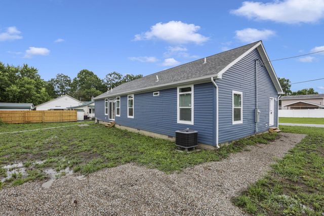 216 Wood Street, Buckeye Lake, OH 43008