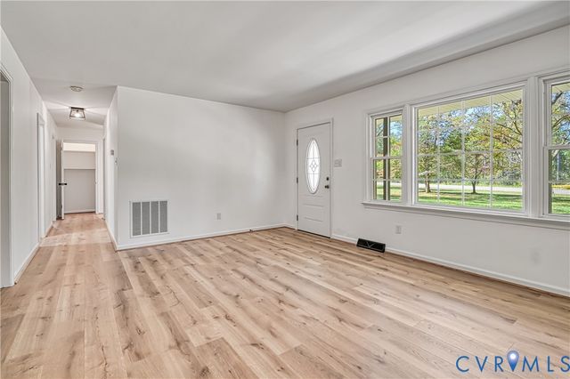 3040 Zachary Taylor Hwy, Mineral, VA 23117