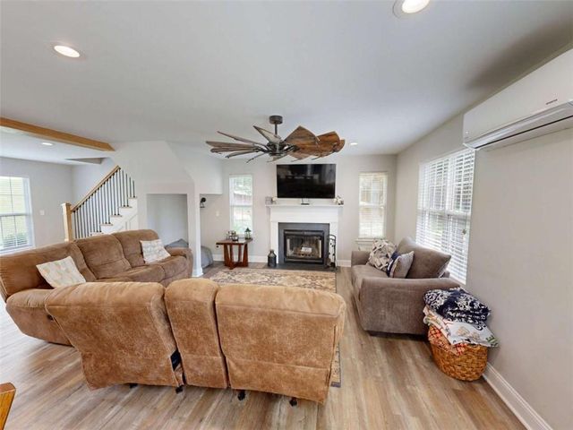 209 Bonnie Sue Drive, Villa Rica, GA 30180