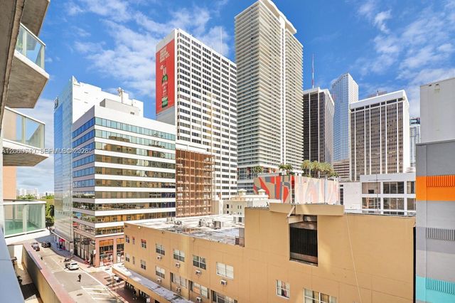 253 NE 2nd St 508, Miami, FL 33132