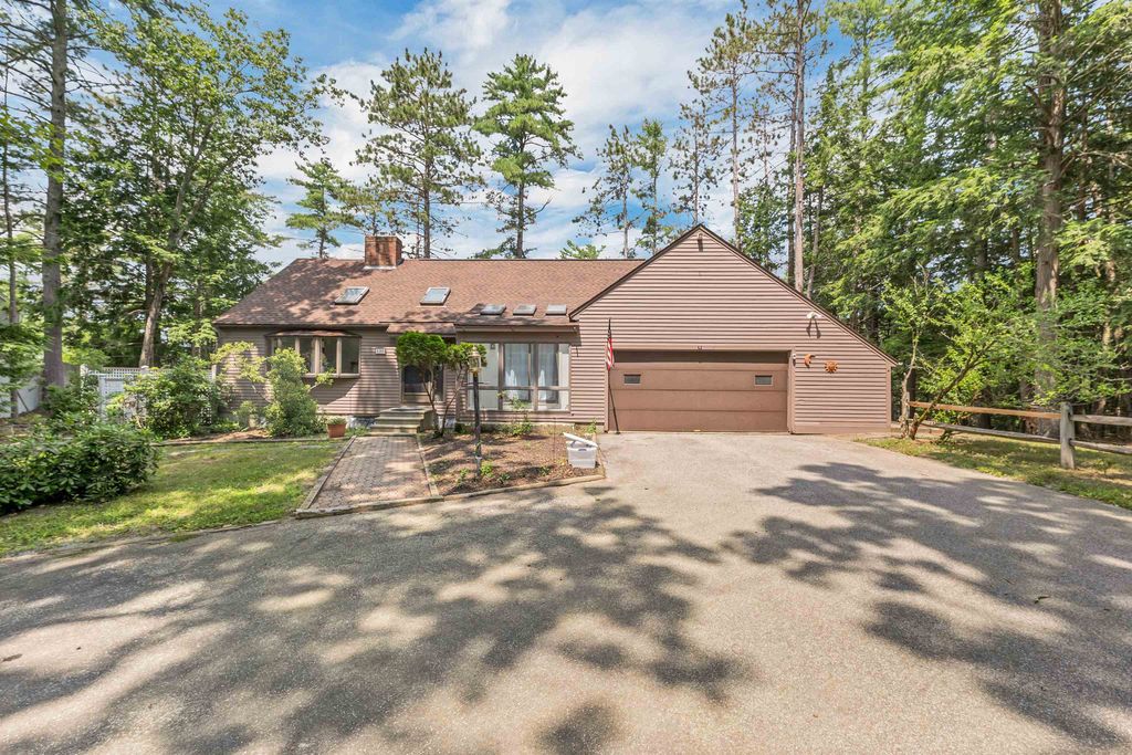 135 South Shore Drive, Hopkinton, NH 03229