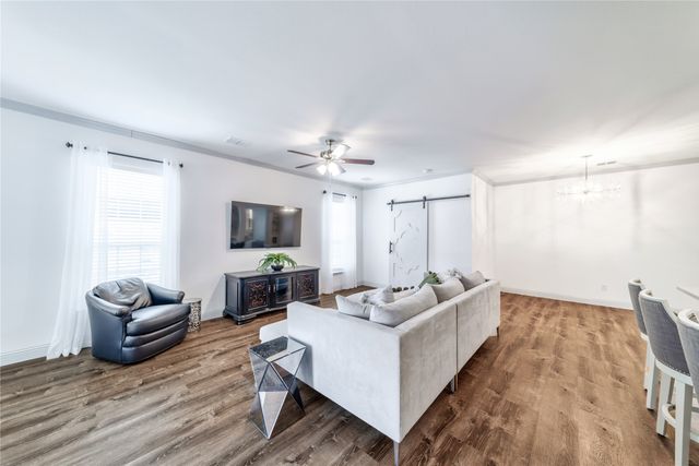 201 Brookview Drive, Lavon, TX 75166