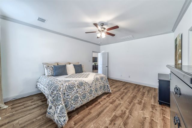 201 Brookview Drive, Lavon, TX 75166