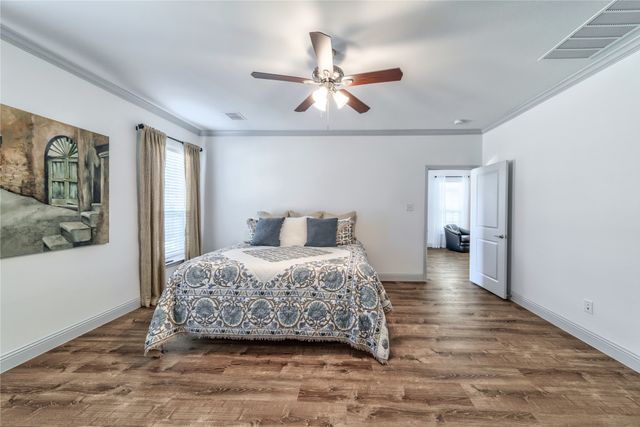 201 Brookview Drive, Lavon, TX 75166