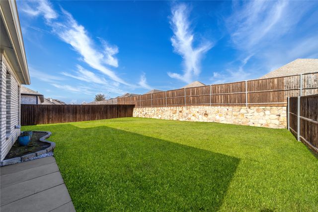 201 Brookview Drive, Lavon, TX 75166