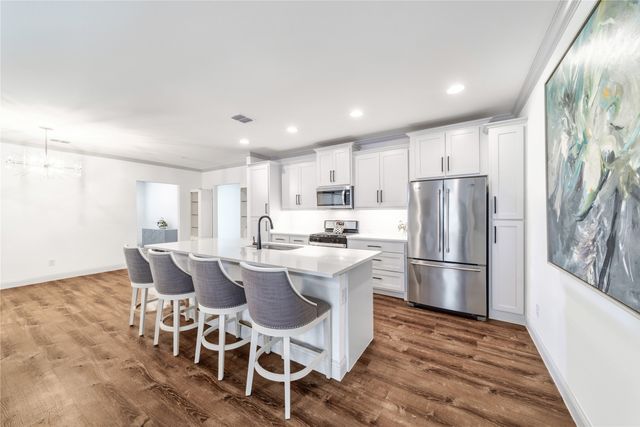 201 Brookview Drive, Lavon, TX 75166