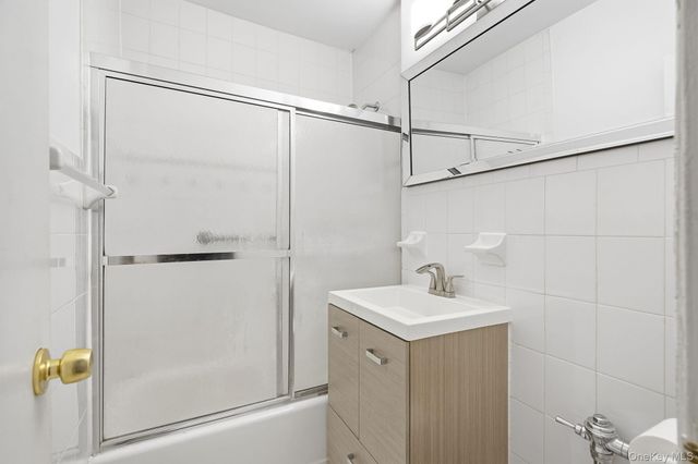 315 King Street 3C, Port Chester, NY 10573