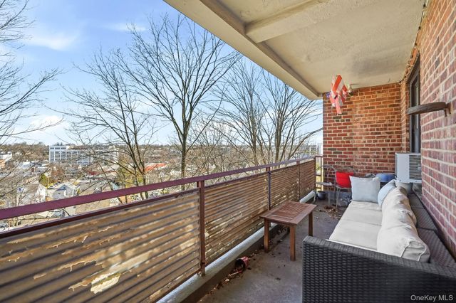 315 King Street 3C, Port Chester, NY 10573