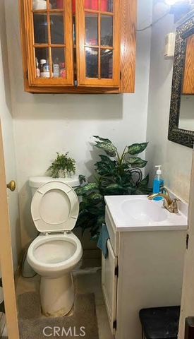 1199 W 38th Street, Los Angeles, CA 90037